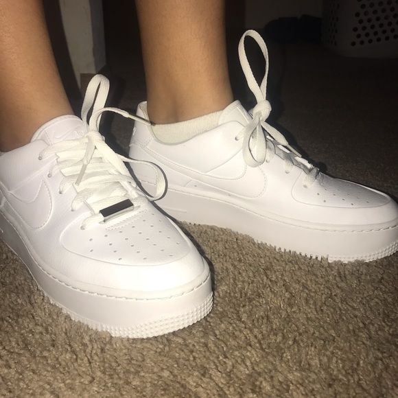 AF1 size 9 in women size - Picture 3 of 3